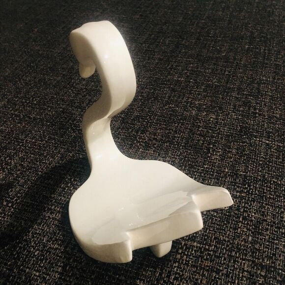 VINTAGE Midcentury MCM White Ceramic Swan Bathroom Hand Towel Holder 7"x7.5"x5" - Picture 5 of 10